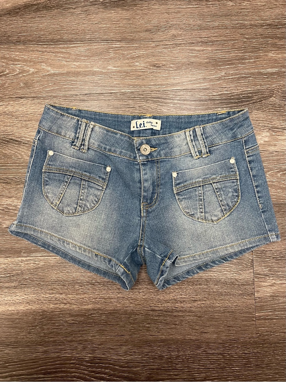 LEI Light Blue Denim Low-Rise Short Shorts